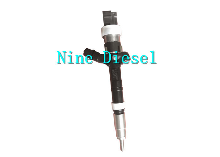 Toyota Land Cruiser 23670-39025 095000-0751 1KD-FTV dell'iniettore 23670-30020 di Denso
